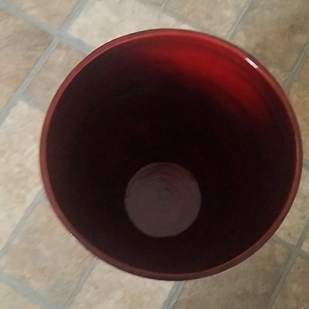 Vase - Picture 2 of 4